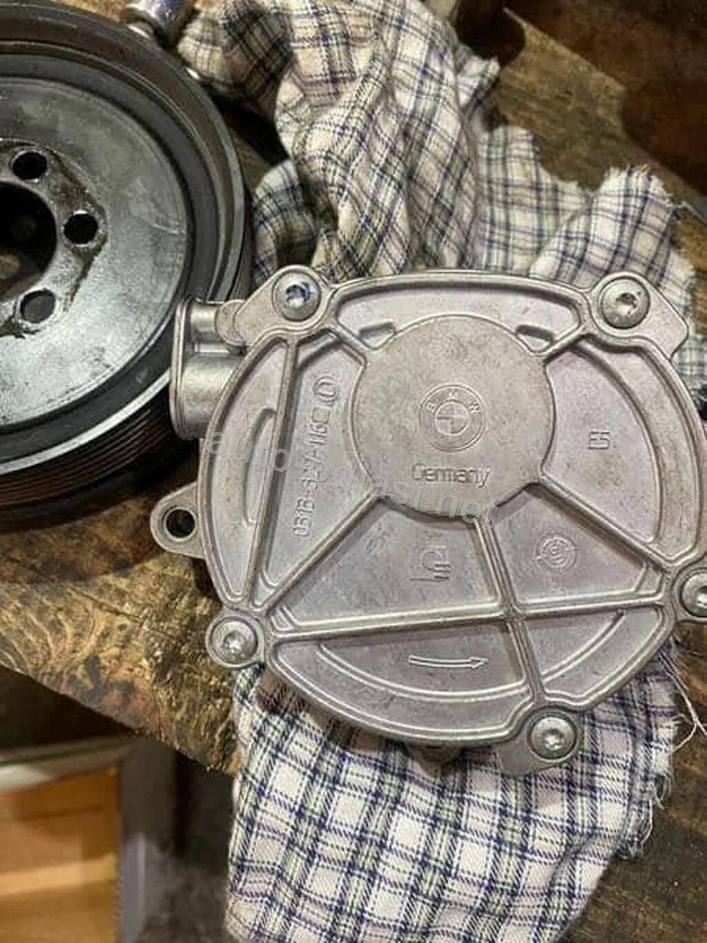 Vakum Pumpa N43B20A Za Bmw Serija 1, Serija 3 Od 2007. Do 2010. God
