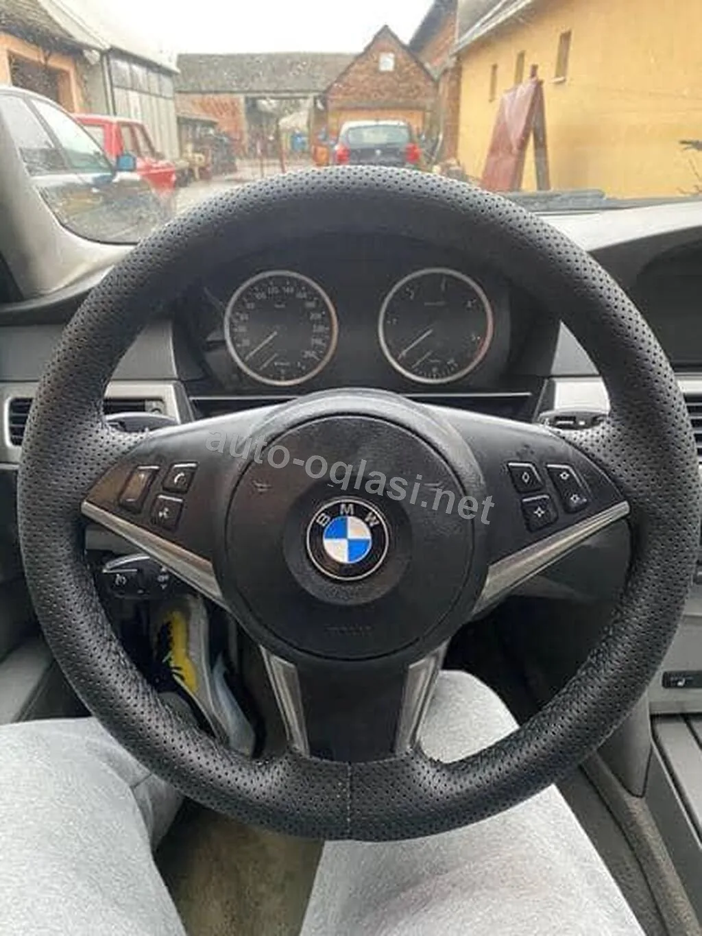 SPORT VOLAN E6X ZA BMW SERIJA 5 OD 2003. DO 2005. GOD. | Sport volan