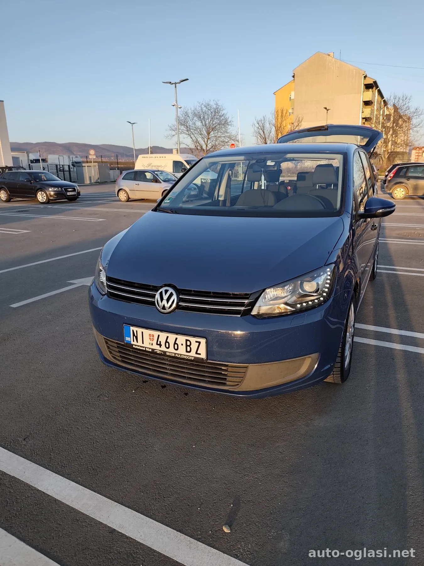 Volkswagen Touran 2012