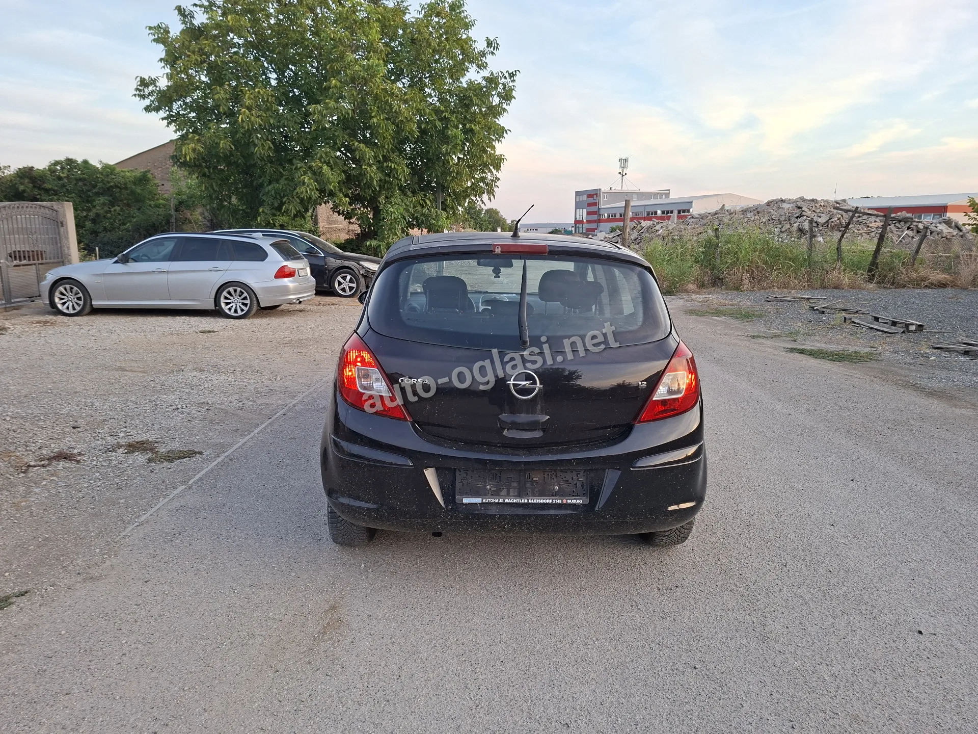 Opel Korsa D Gepek Vrata Z20R Karoserija, šasija i limarija, Ruma
