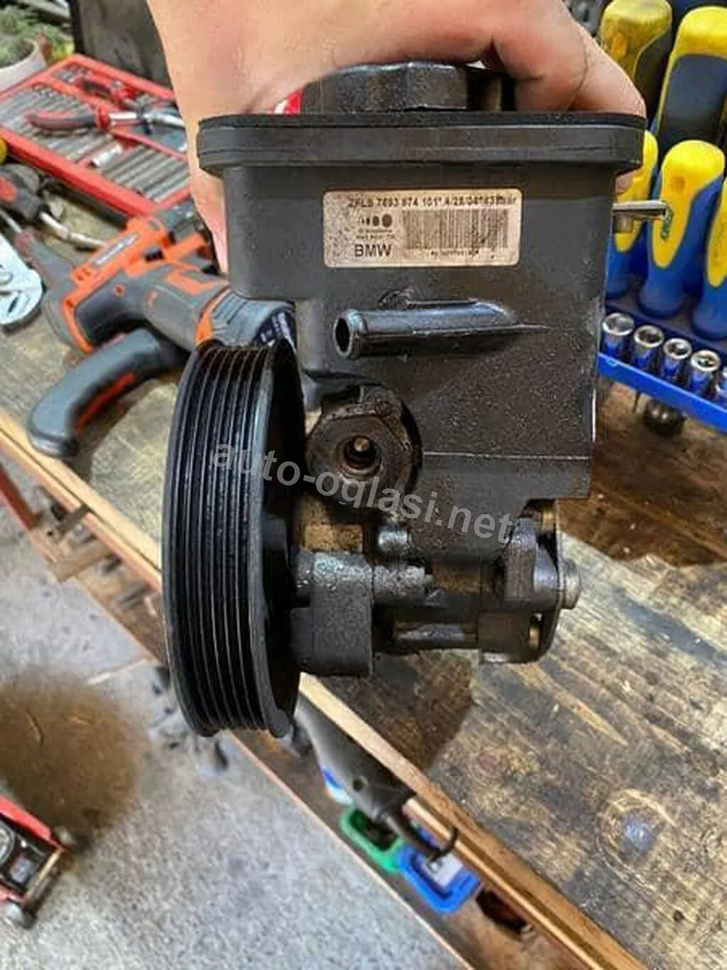SERVO PUMPA 2.5D 3.0D ZA BMW SERIJA 5 OD 2003. DO 2007. GOD. | Servo
