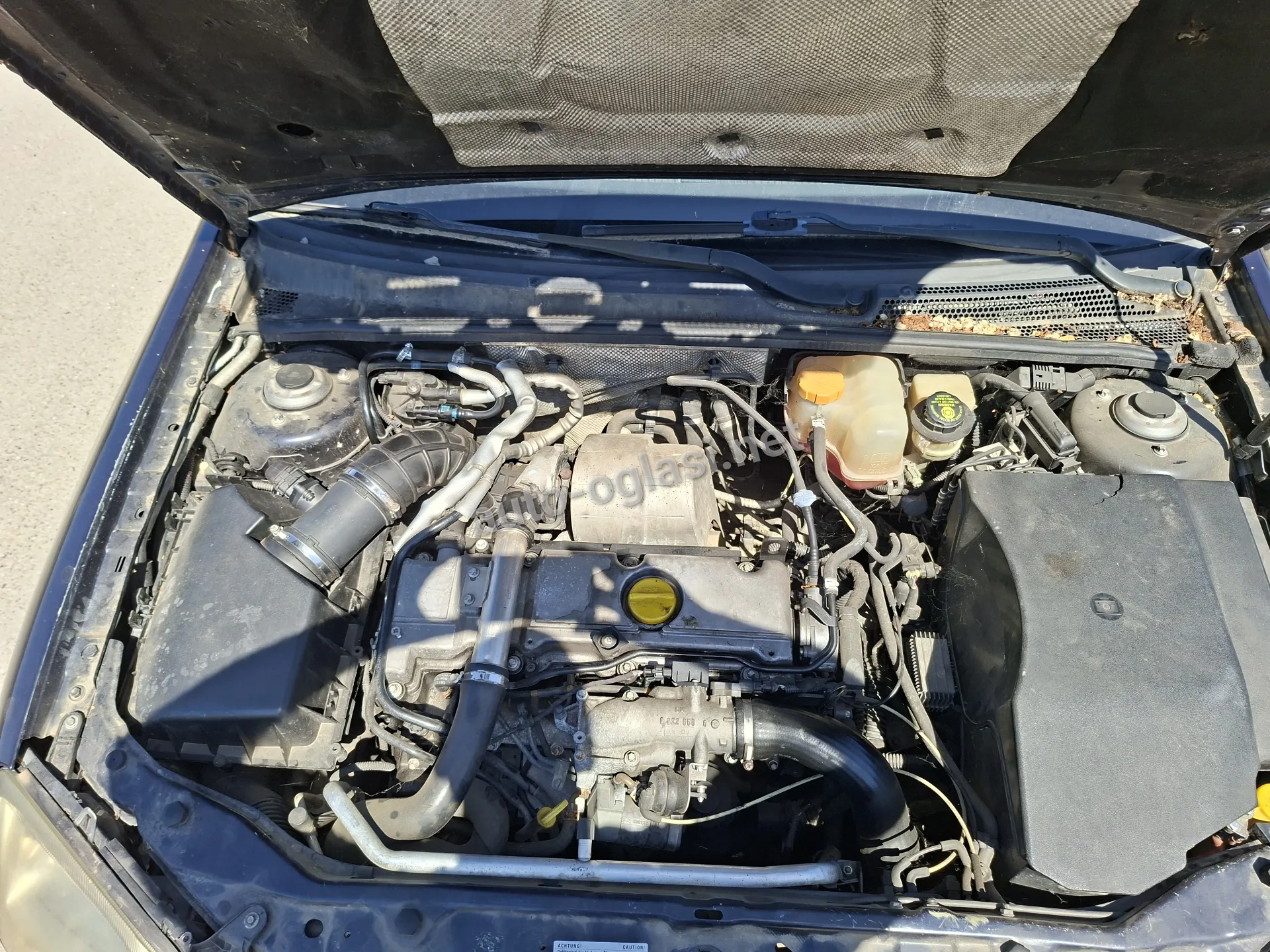 Opel Signum Vektra C Motor 2.2 Dizel Ruma Motor i mehanički delovi, Ruma