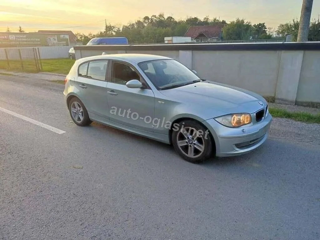 BMW 118 E87LCI 2011. GOD. - KOMPLETAN AUTO U DELOVIMA | Kompletan
