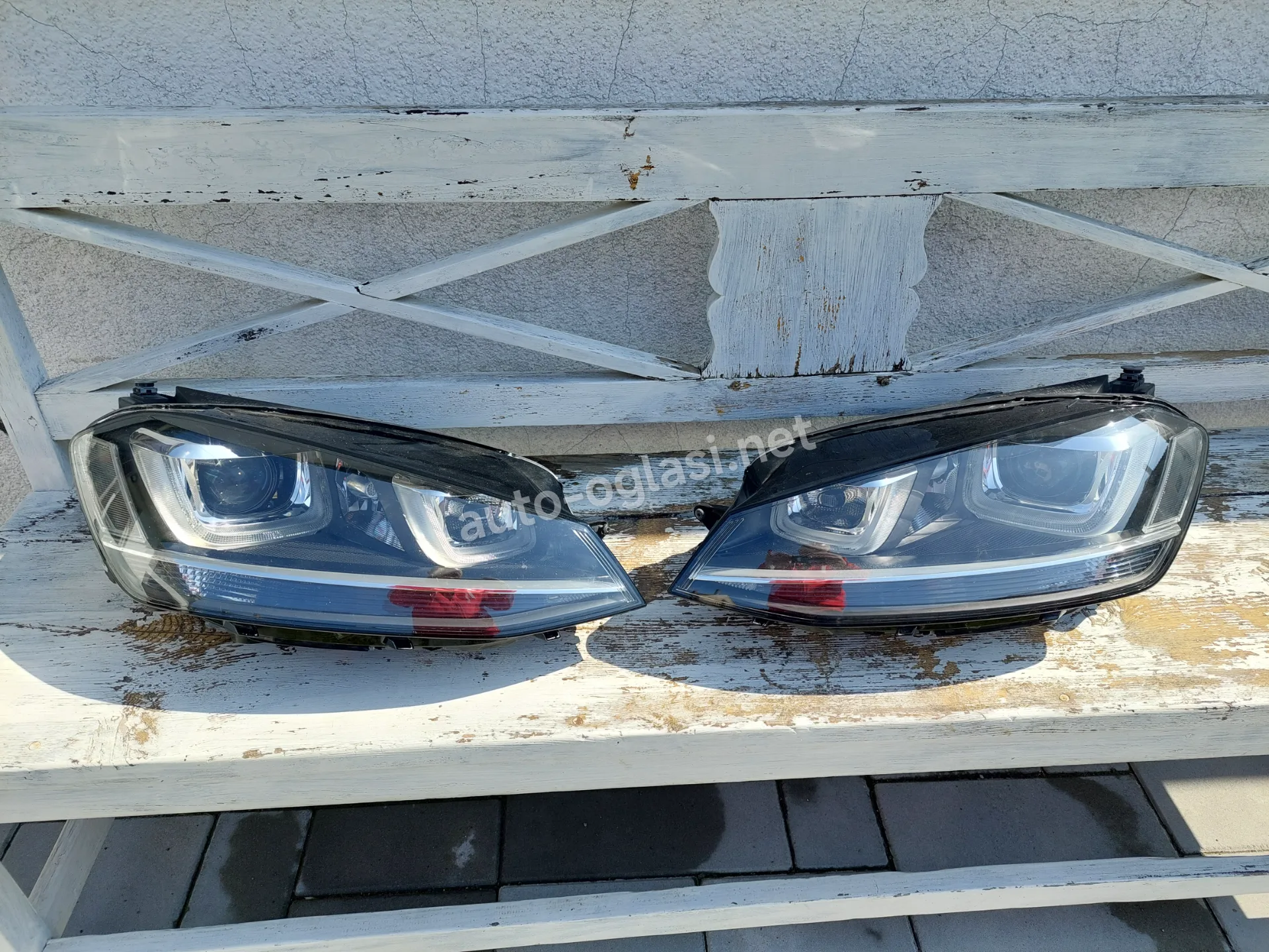 VW Polovni originalni Farovi