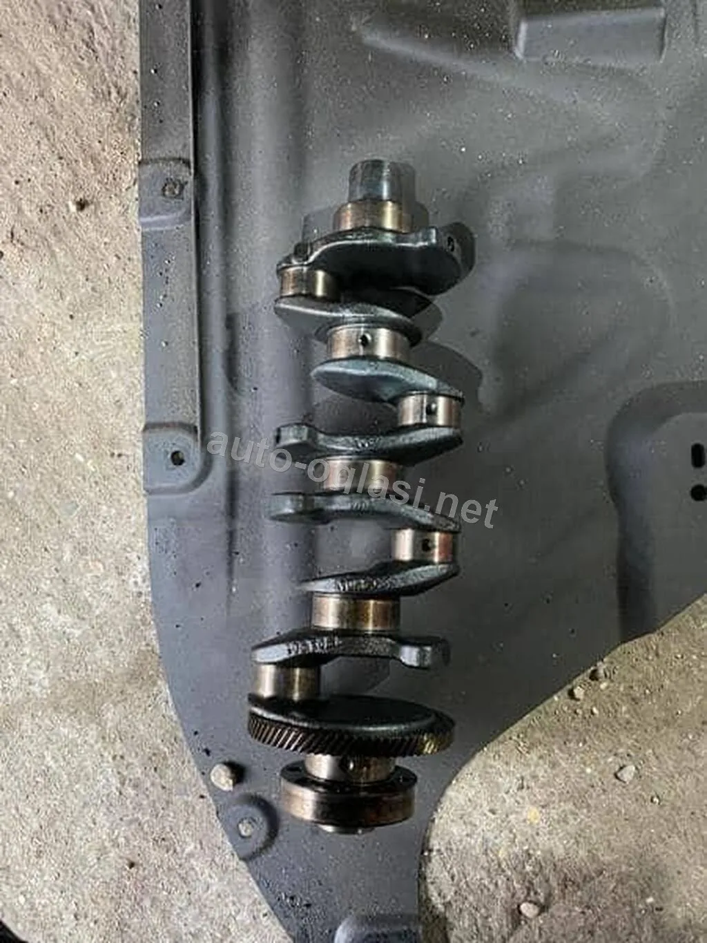 RADILICA 163 ZA BMW 120, 320, 520 OD 2004. DO 2008. GOD. | Radilica