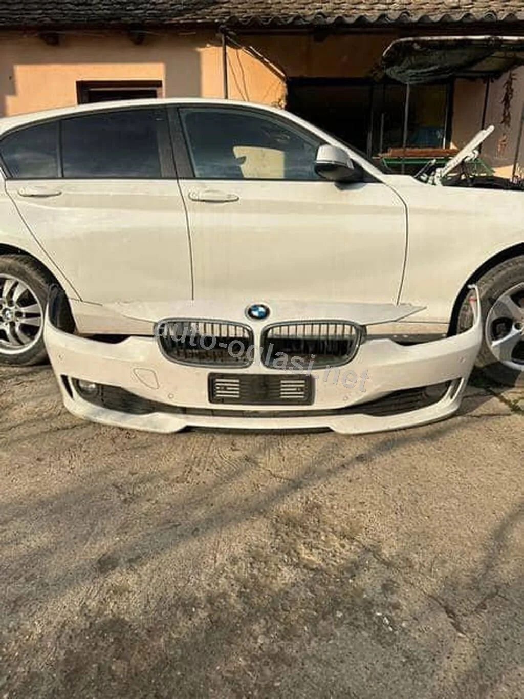 Branik F30/31 Za Bmw Serija 3 Od 2012. Do 2015. God.