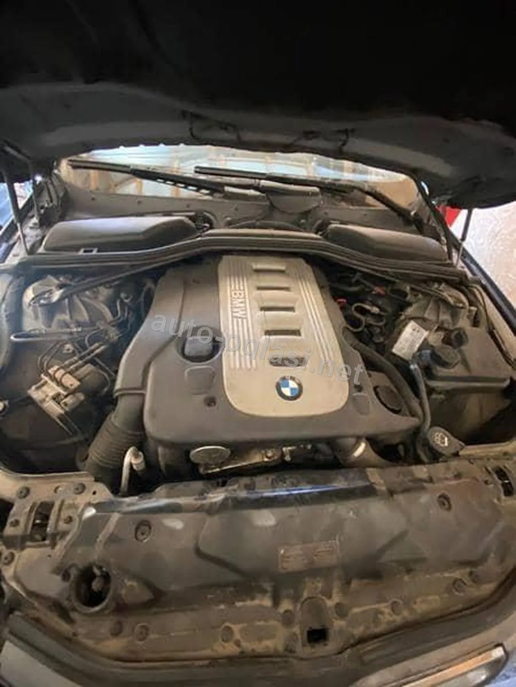 MOTOR 525D M57 E60/61 ZA BMW 525 OD 2003. DO 2007. GOD. | Domaci