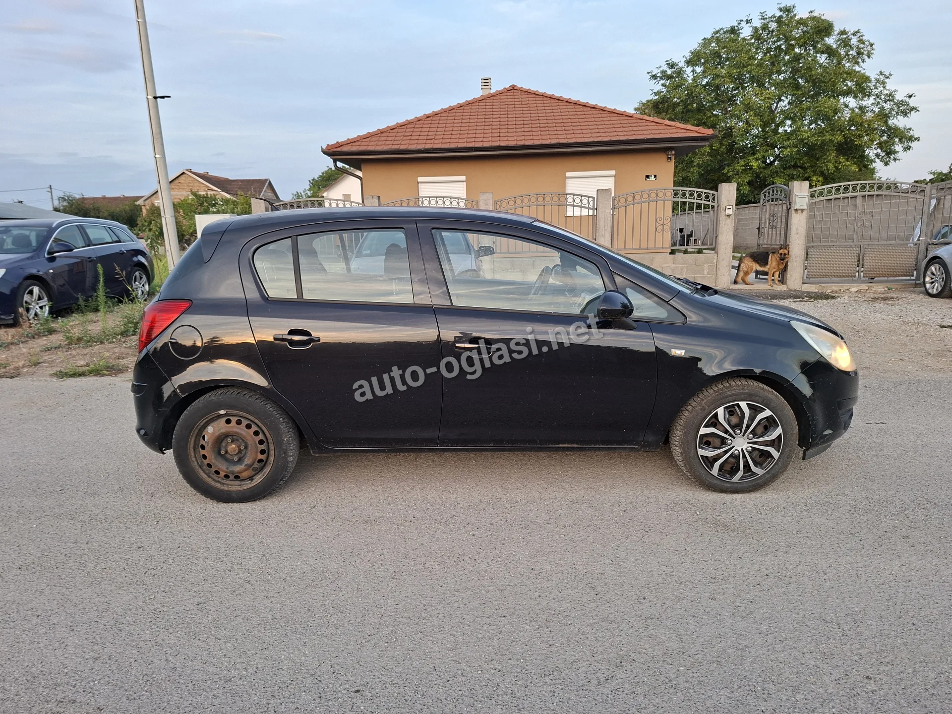 Opel Korsa D Vrata Leva Desna Napred Nazad Prednja Zadnja Crna Z20R Karoserija, šasija i limarija — slika 3