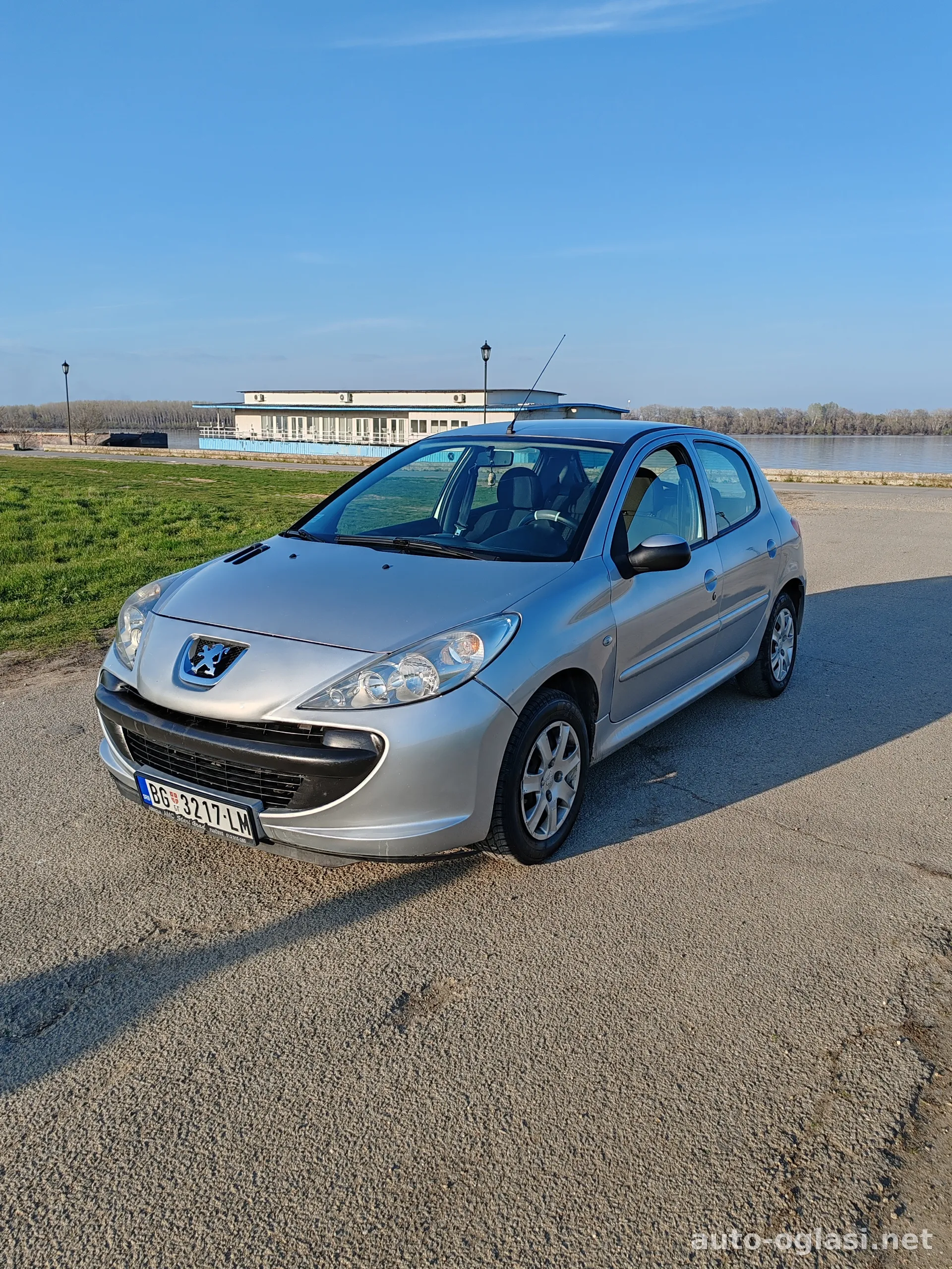 Peugeot 206+ 2011