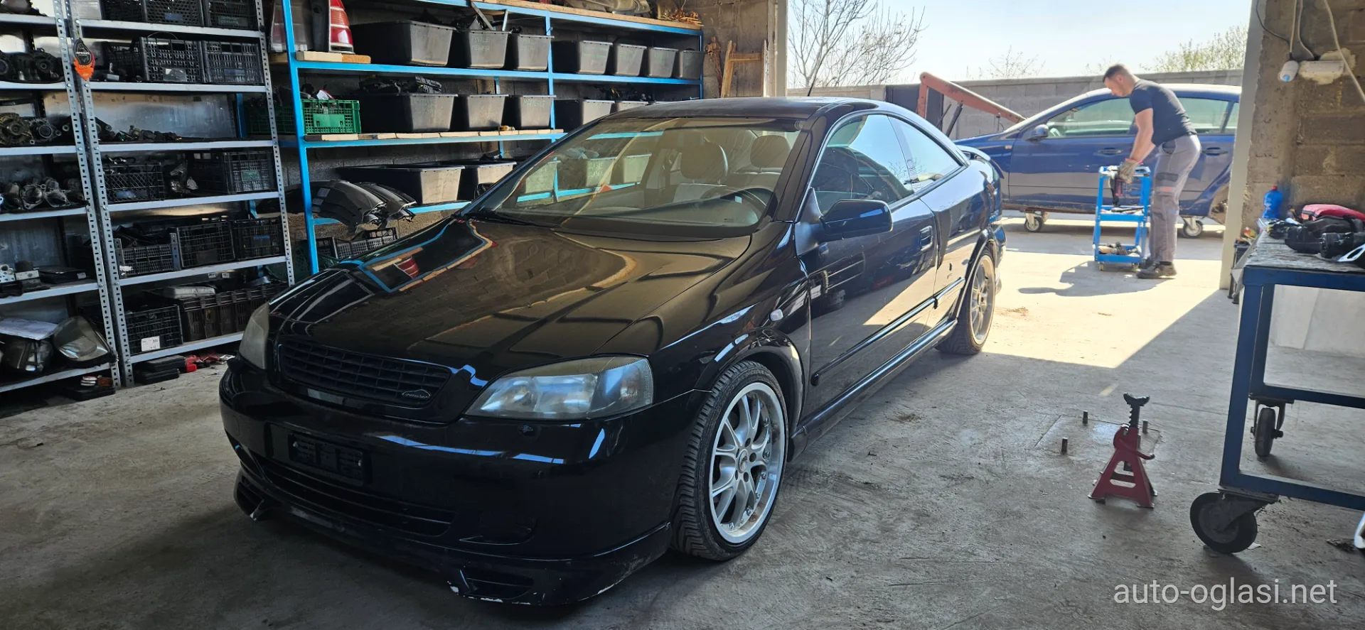 Opel Astra BERTONE vrata leva desna crna