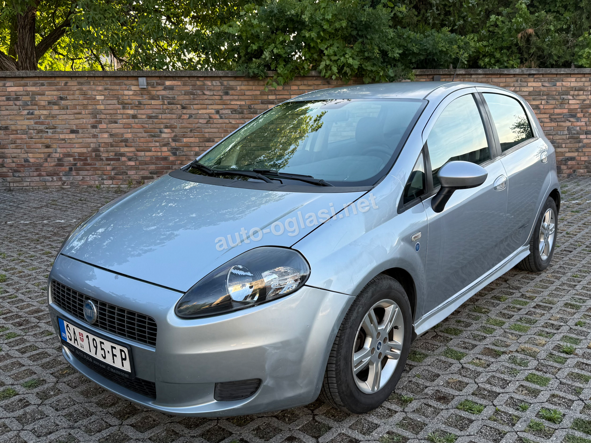 Fiat Grande Punto 1.4 Benzin 70kW 2006, Novi Sad