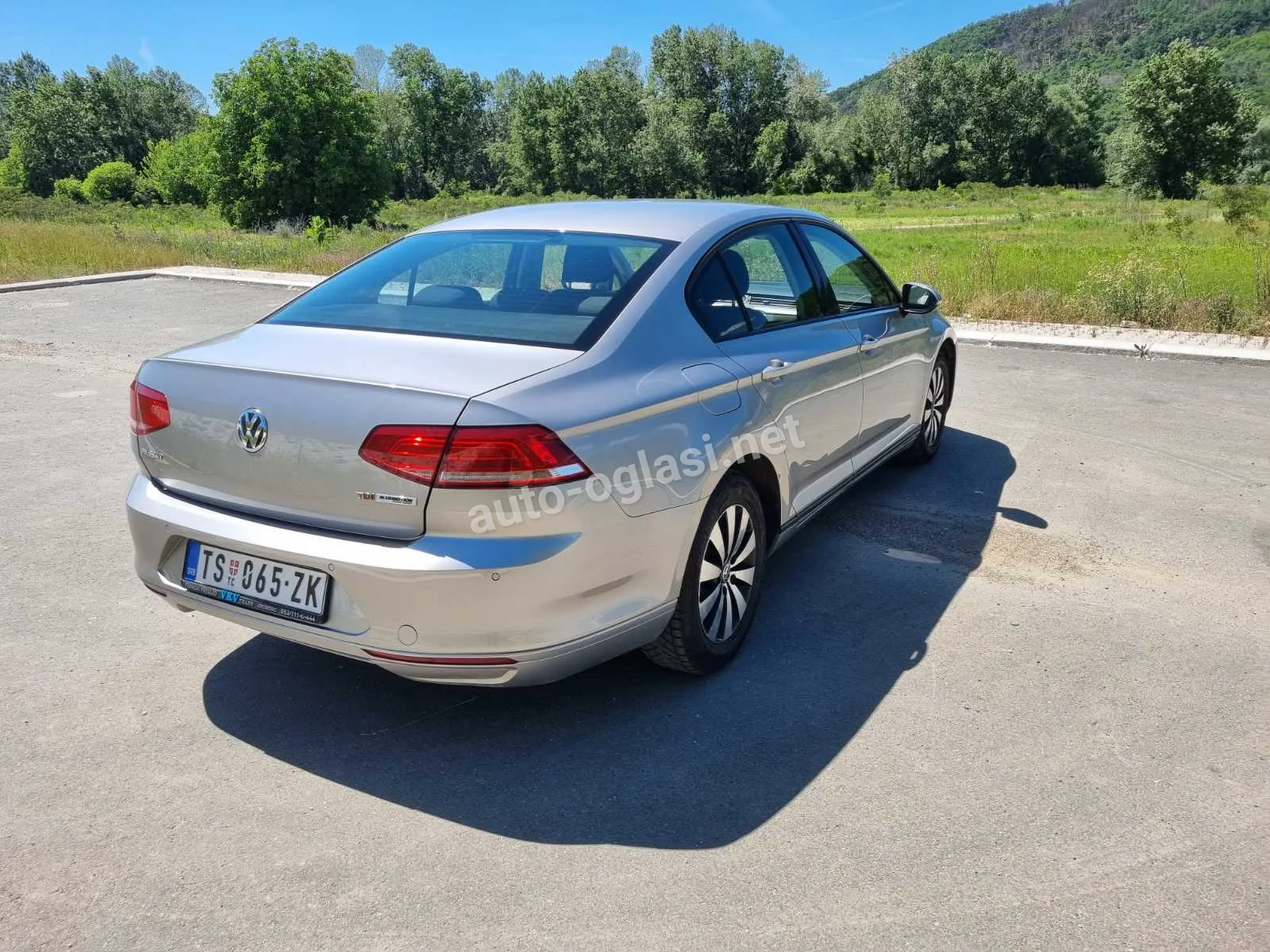 Volkswagen Passat Dizel 2015, Kruševac