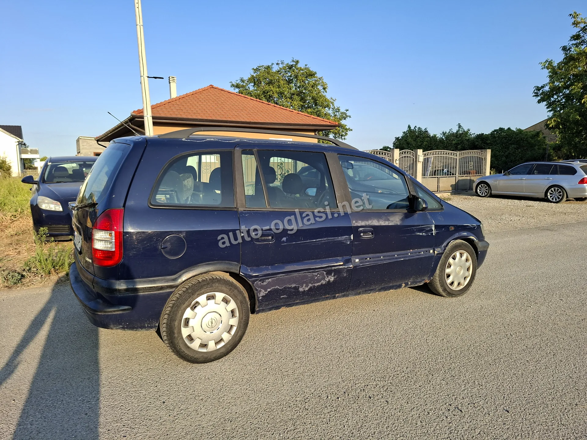 Opel Zafira A Vrata Plava Leva Desna Karoserija, šasija i limarija — slika 7